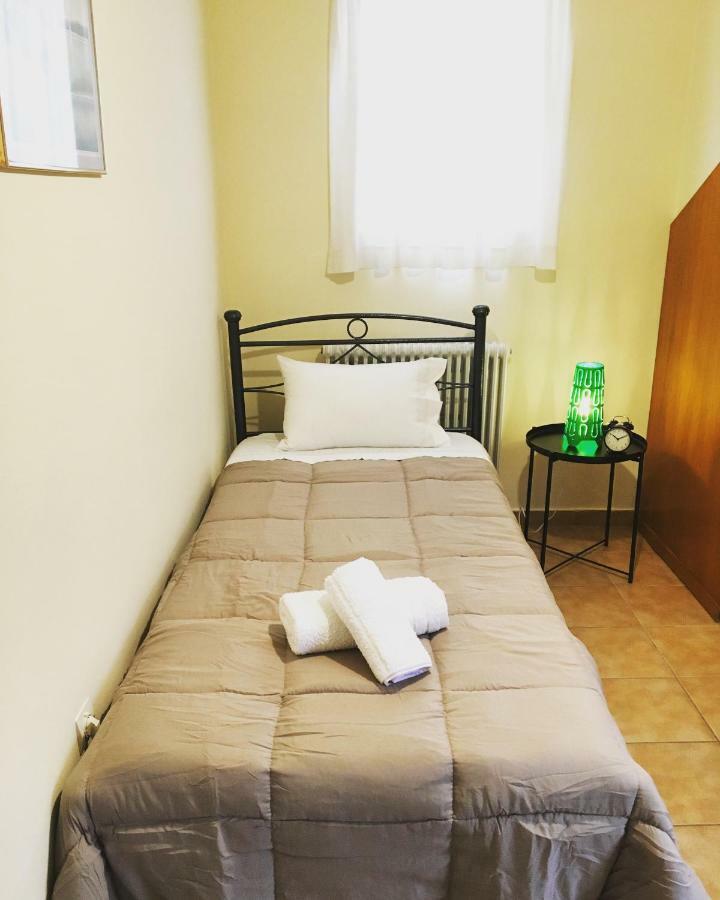 Evripides Vintage Airport Apartman Szpáta Kültér fotó