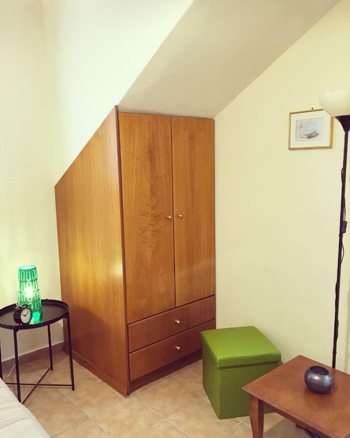 Evripides Vintage Airport Apartman Szpáta Kültér fotó